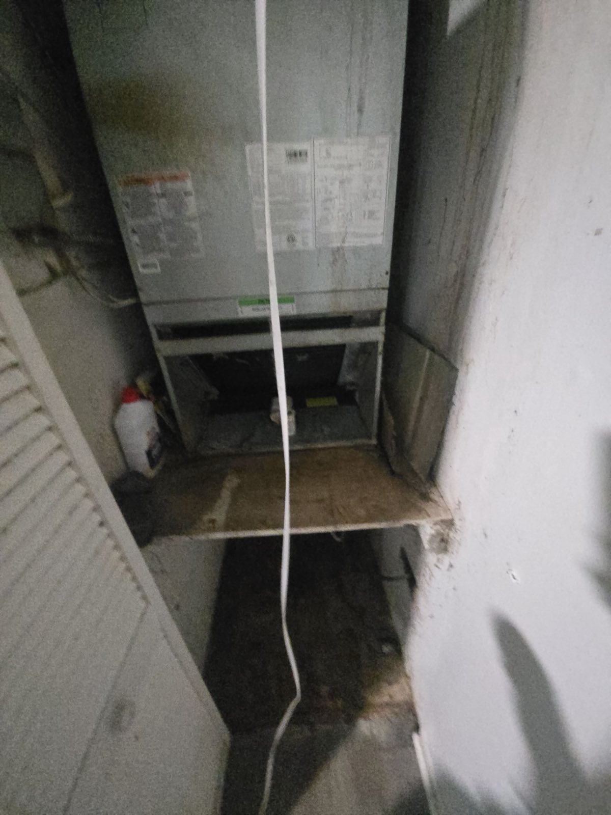 Moisture mapping and structural drying on a documented Miami Beach, FL water damage project